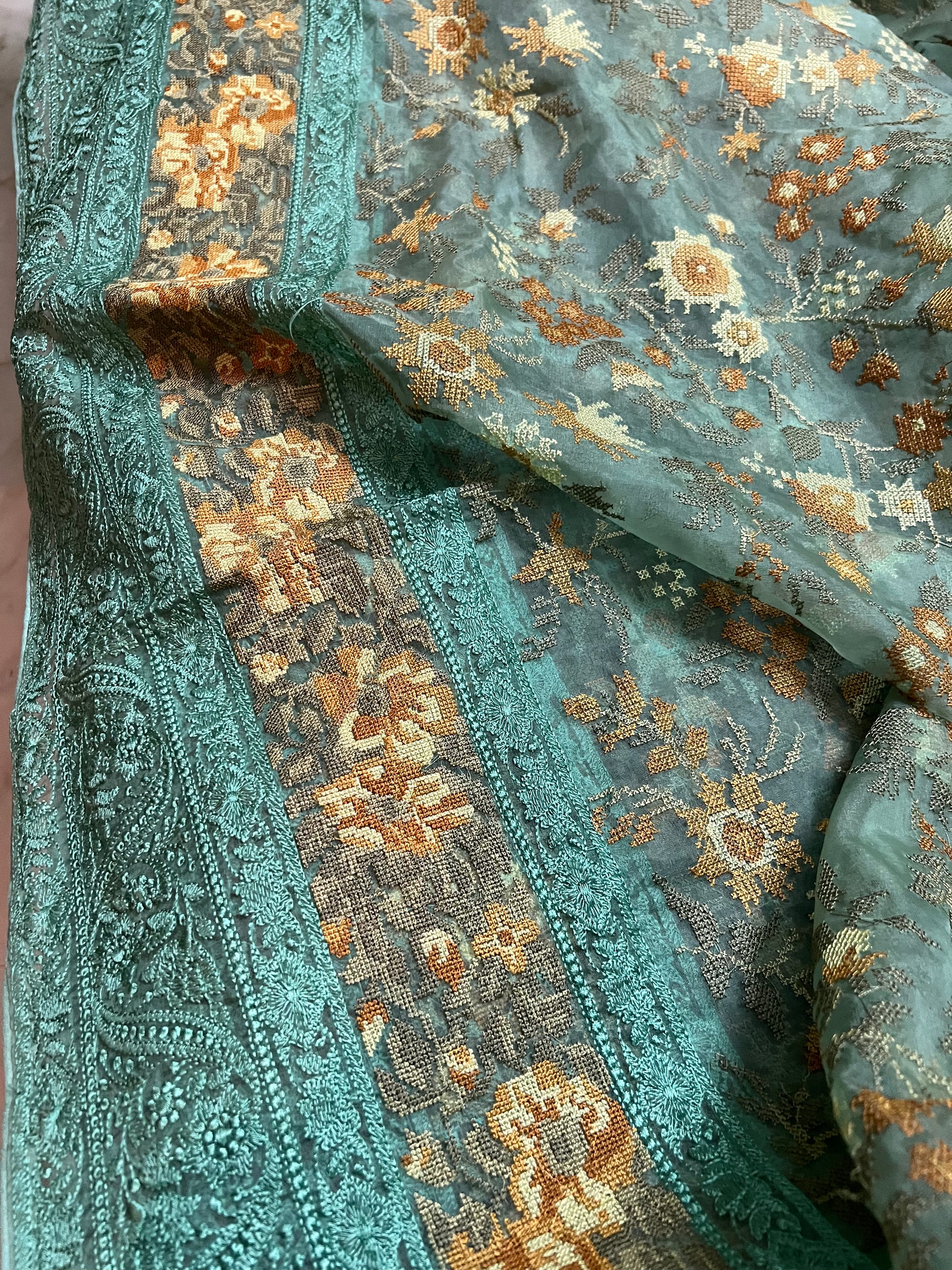 Nena organza thread saree - Saffronfashionindia