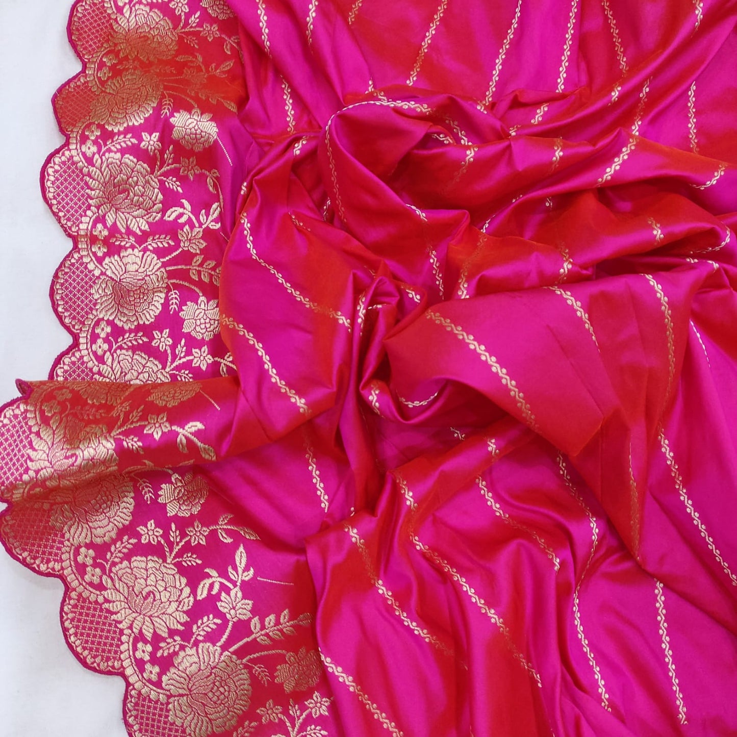 Pinasha Katan handwoven kadwa saree - Saffronfashionindia