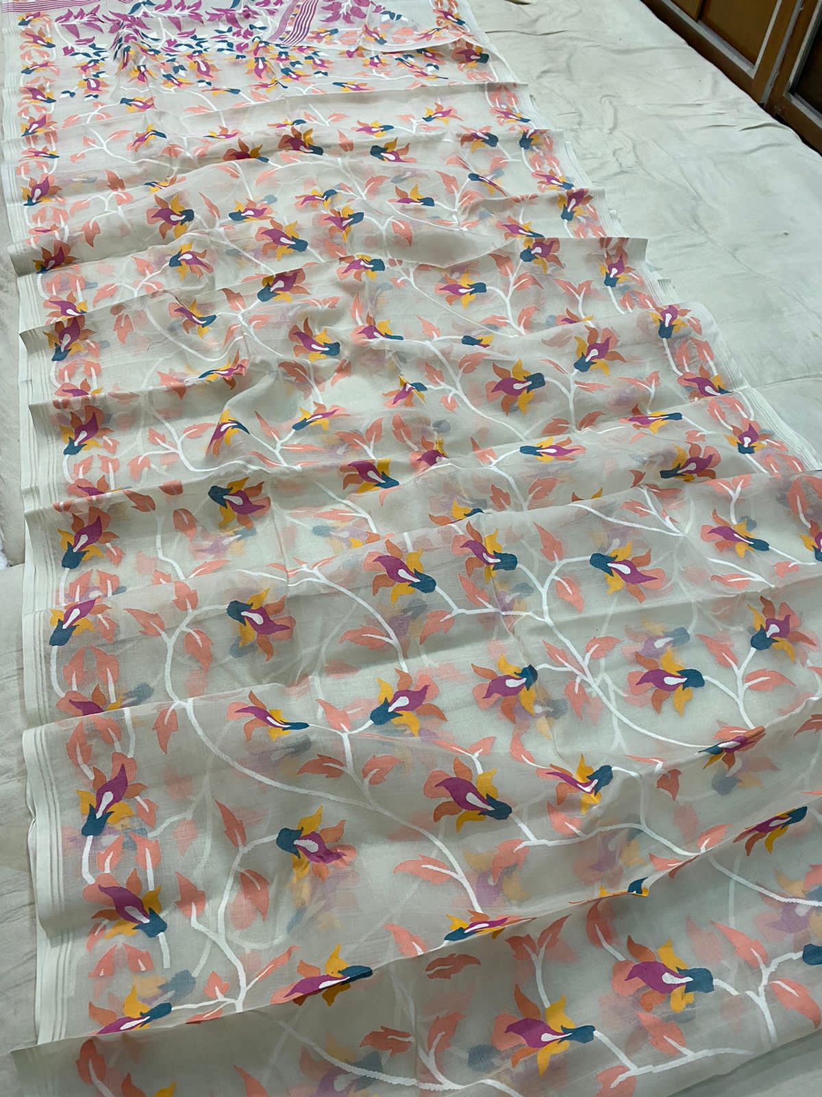 Ravaiz tantuj jamdani saree - Saffronfashionindia