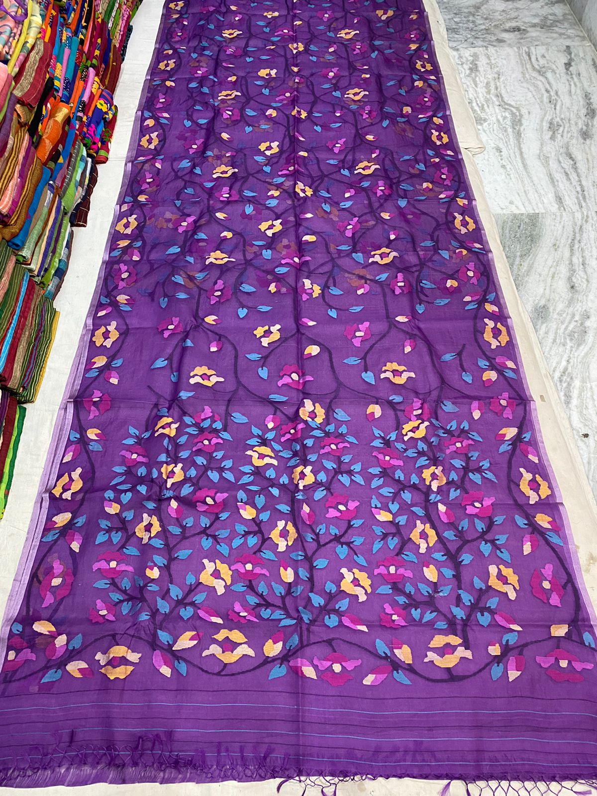 Ivish tantuj saree - Saffronfashionindia