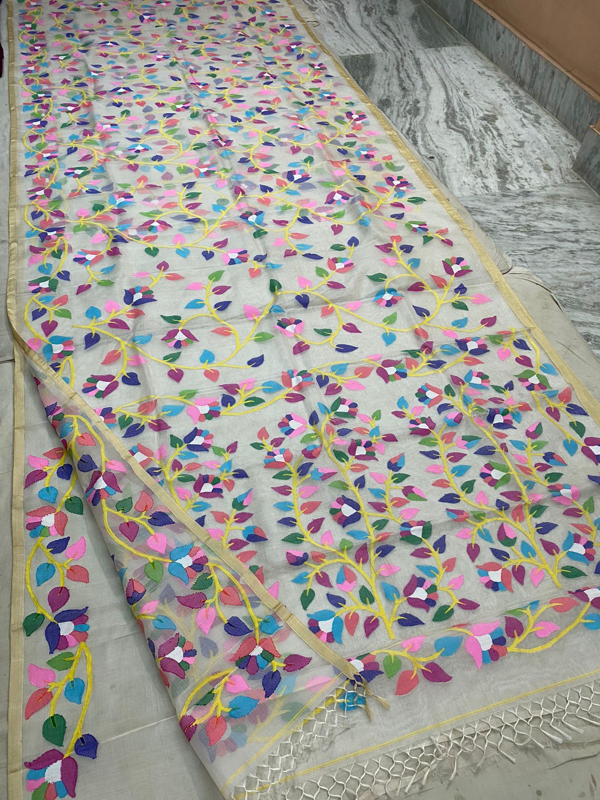 Rebecca muslin jamdani saree - Saffronfashionindia