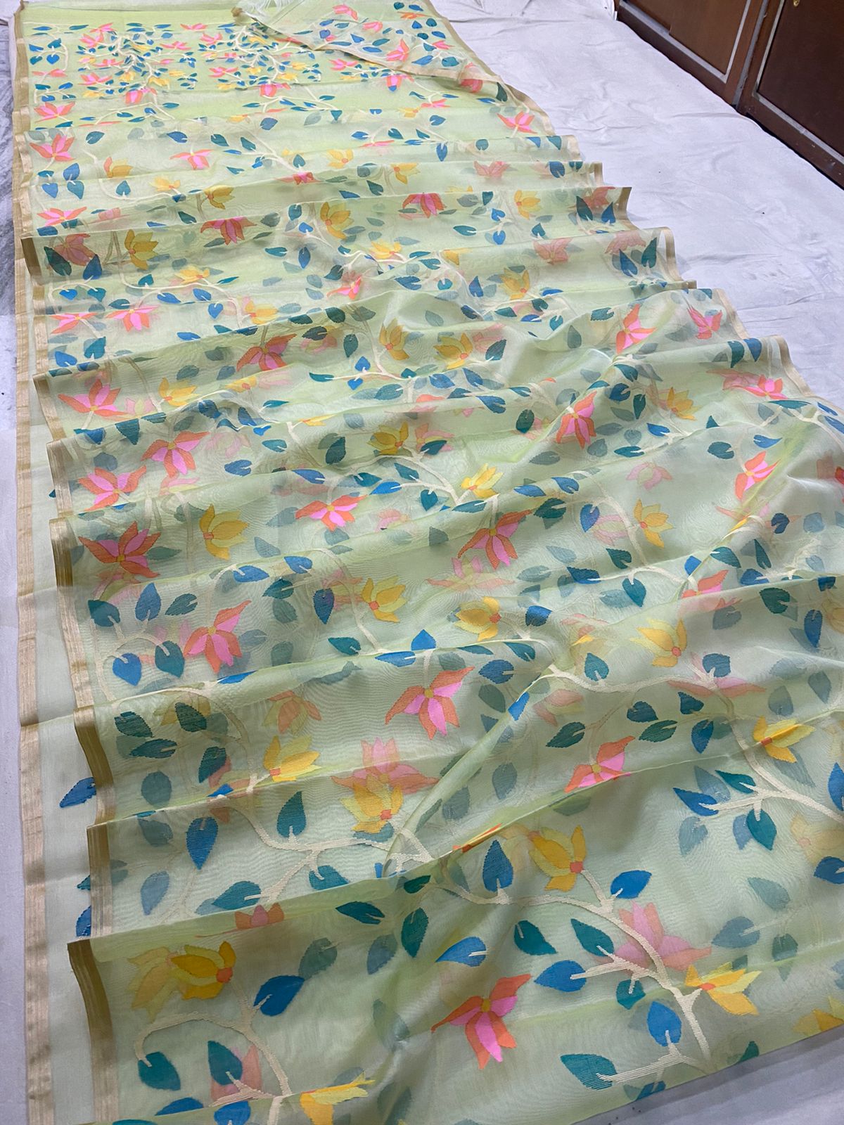 Ranjana tantuj jamdani saree - Saffronfashionindia
