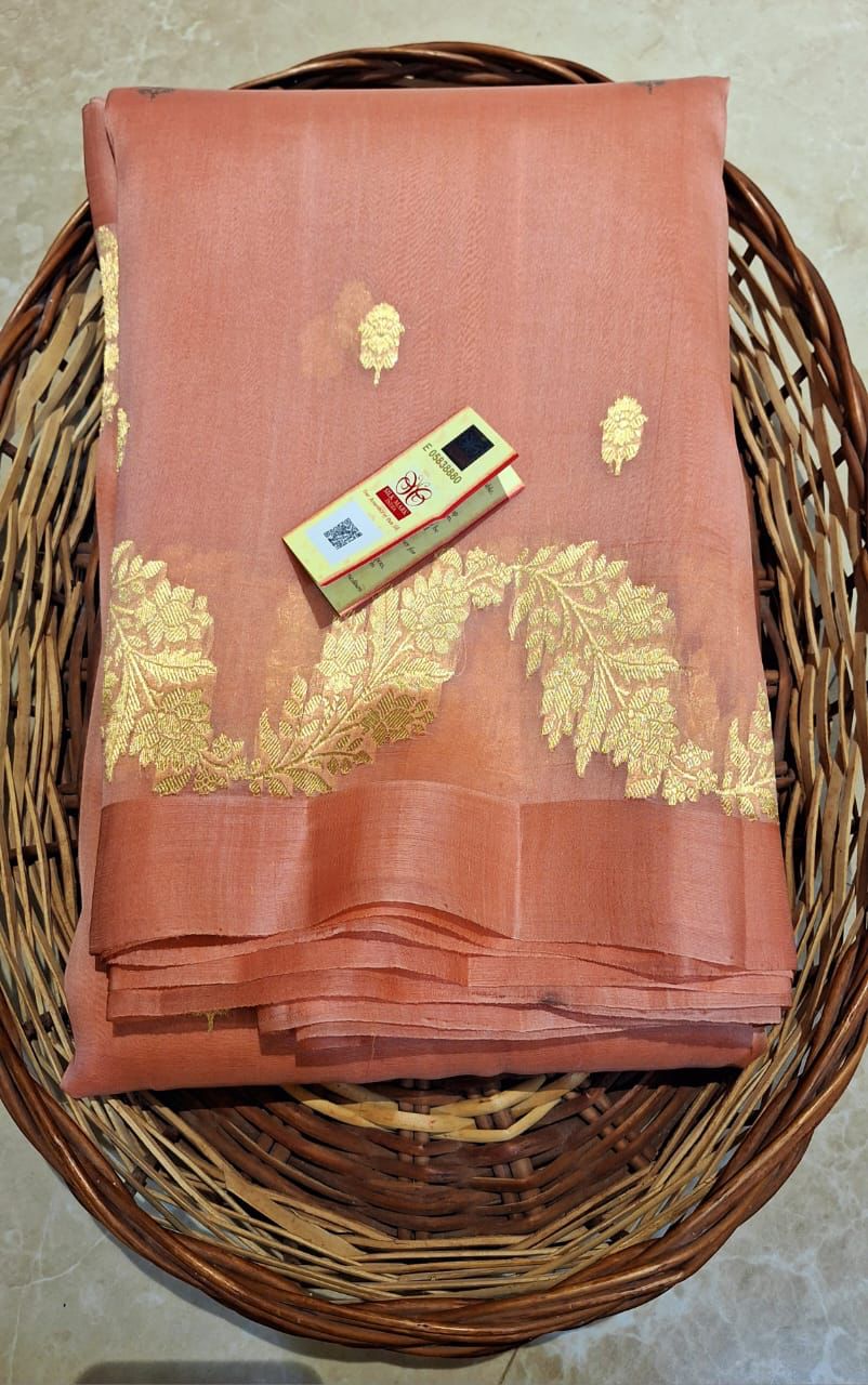 Avesha handloom Banarsi kora saree - Saffronfashionindia