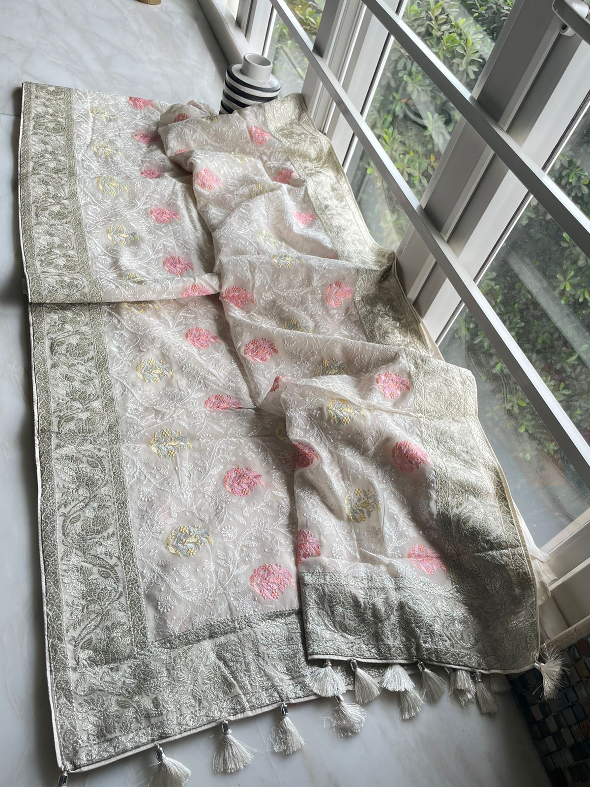 Fairse organza saree - Saffronfashionindia