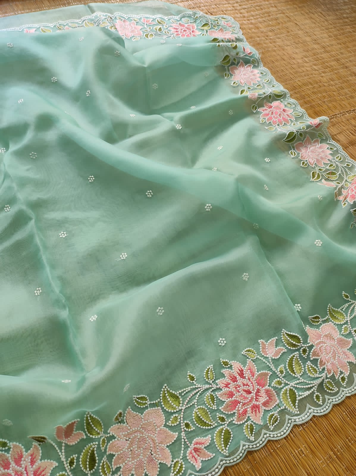 Hanisha organza silk saree - Saffronfashionindia