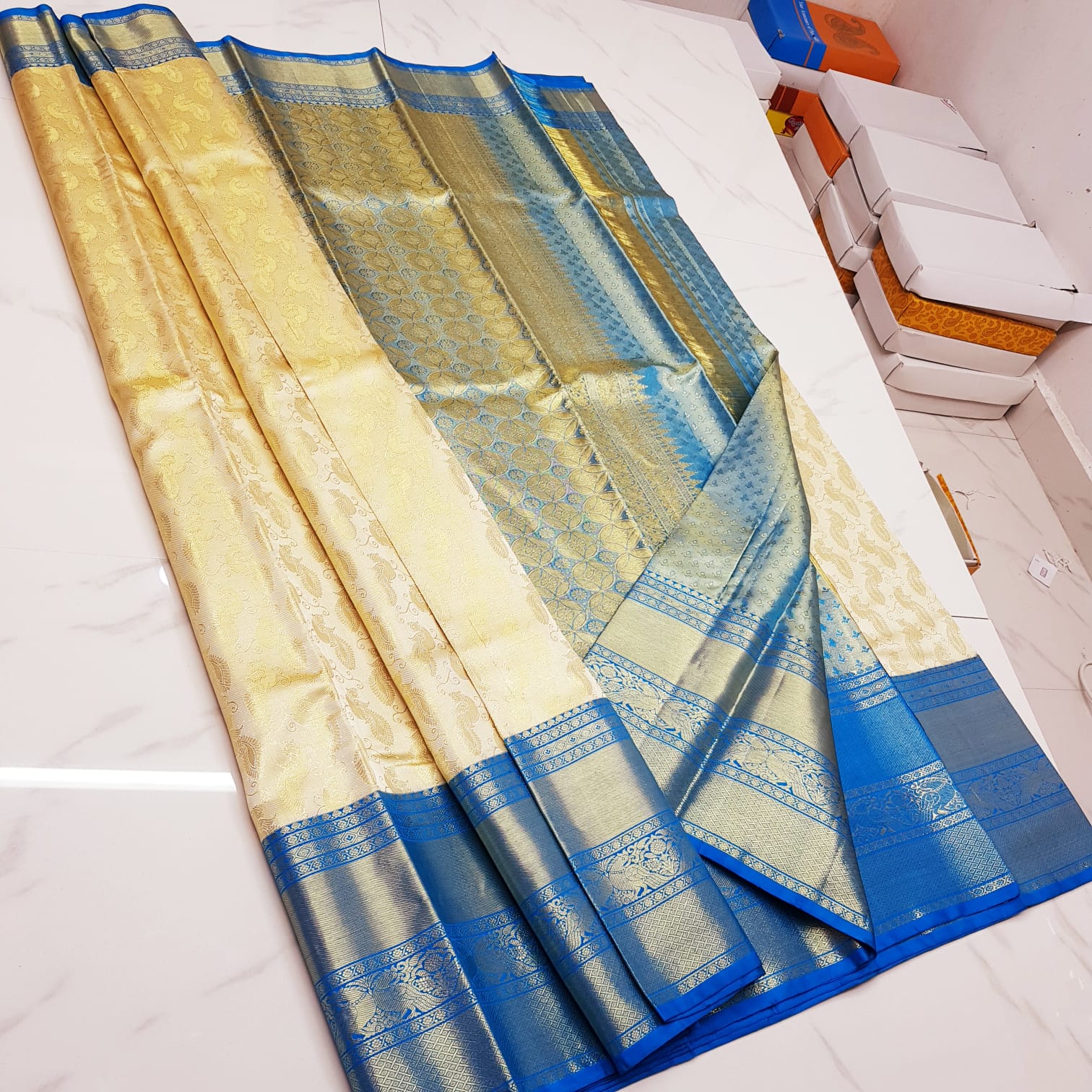 Pure silk Kanchipuram saree - Saffronfashionindia