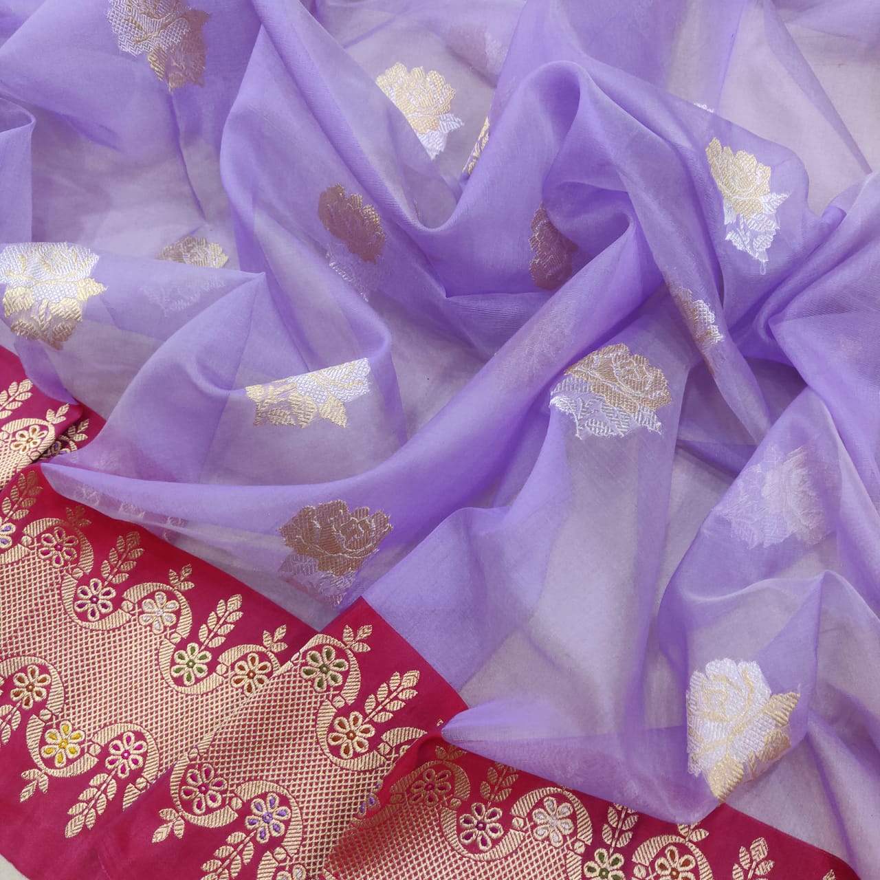 Panisha kora handwoven saree - Saffronfashionindia