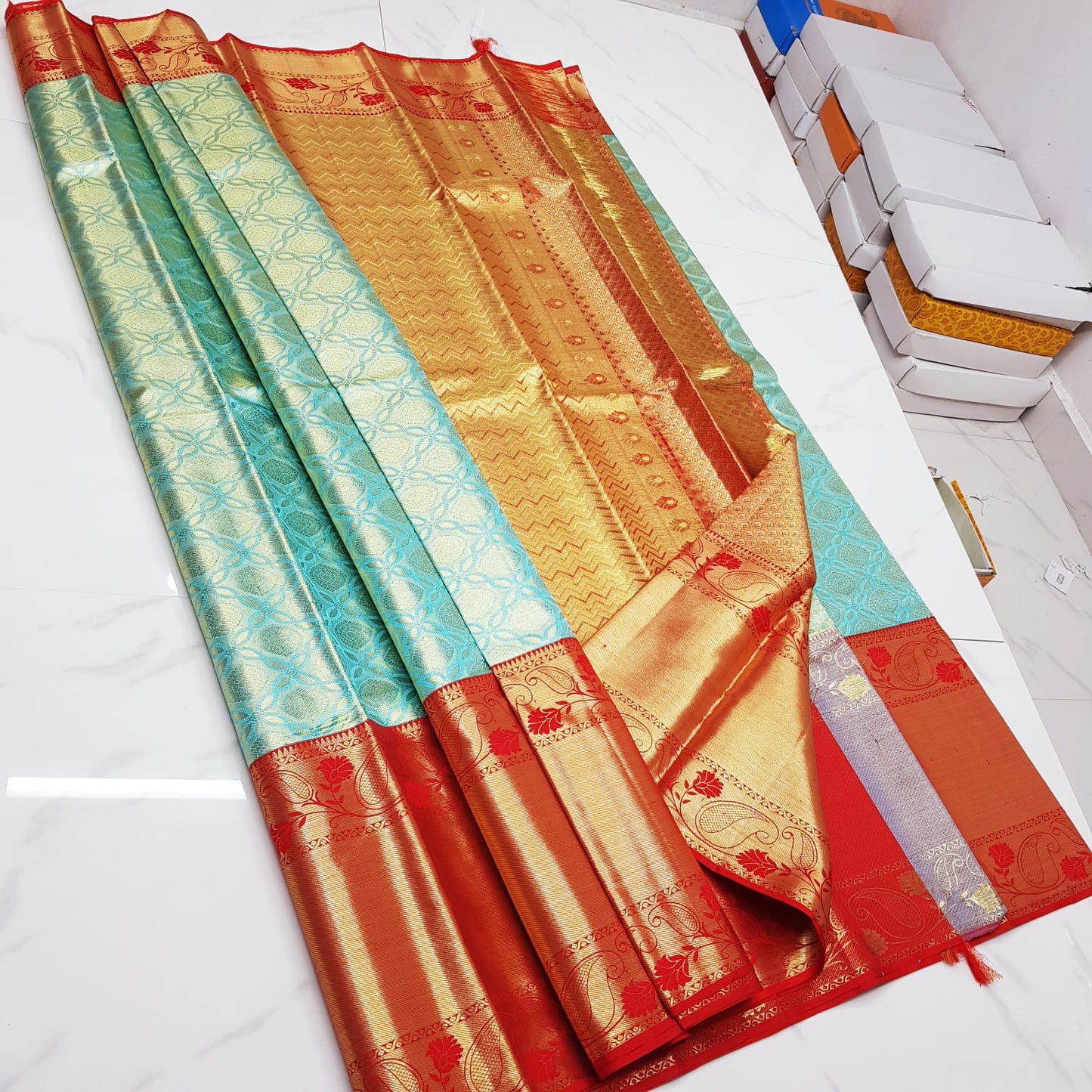 Pure silk Kanchipuram saree - Saffronfashionindia