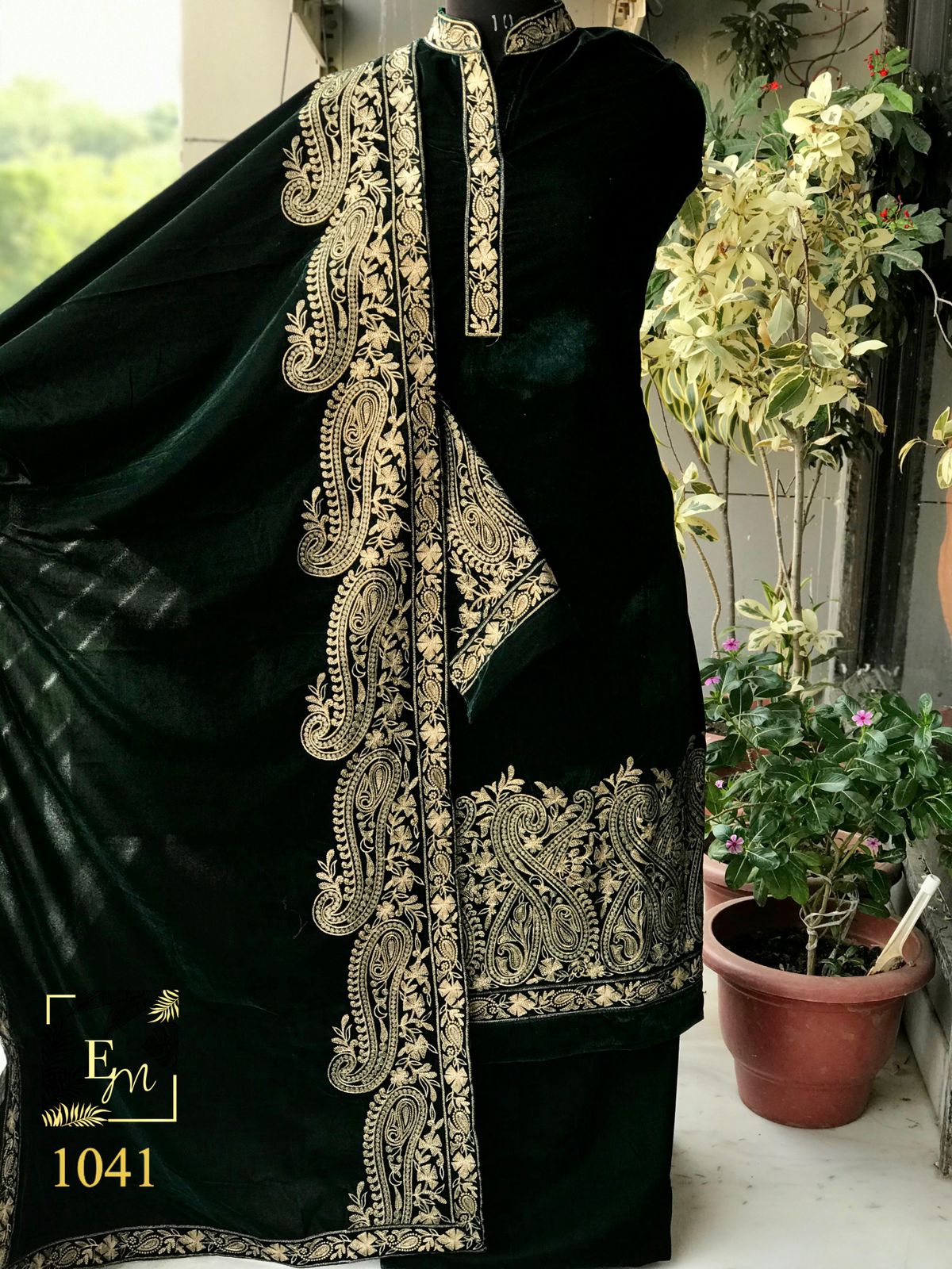 Julio velvet salwar suit - Saffronfashionindia