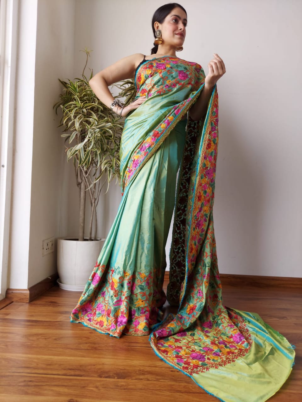 Pinata Embroideredsaree/saree/sari - Saffronfashionindia