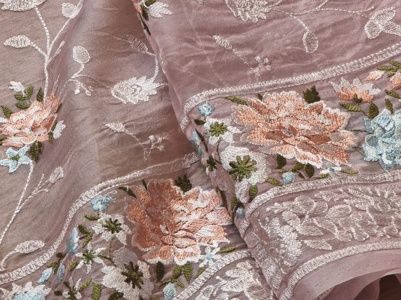Lili organza saree - Saffronfashionindia