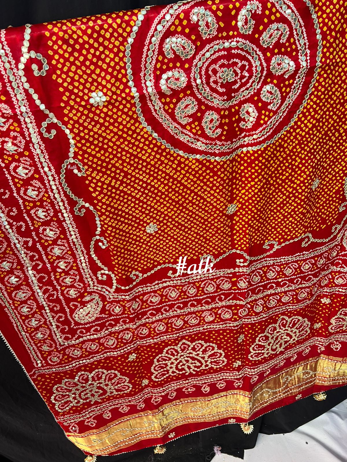 Gottapatti bandhani dupatta - Saffronfashionindia