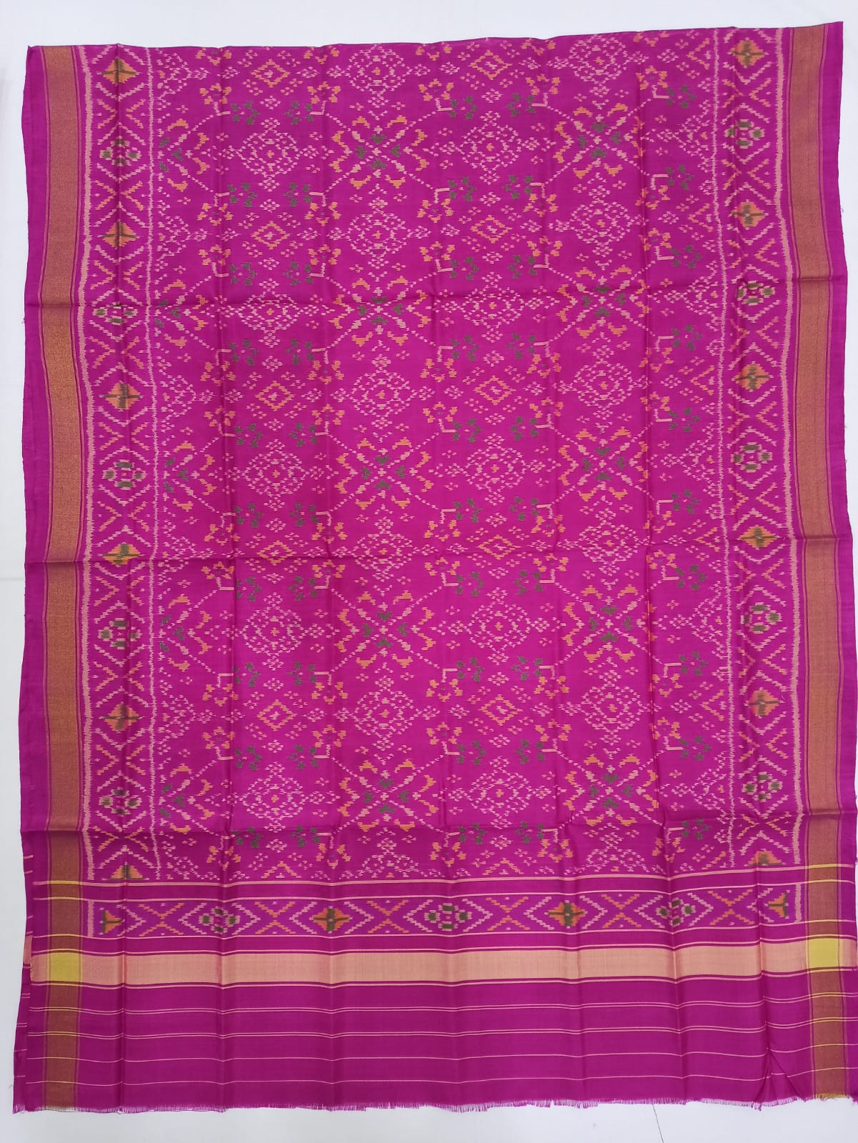 Rajkot ikkat Patola dupatta - Saffronfashionindia