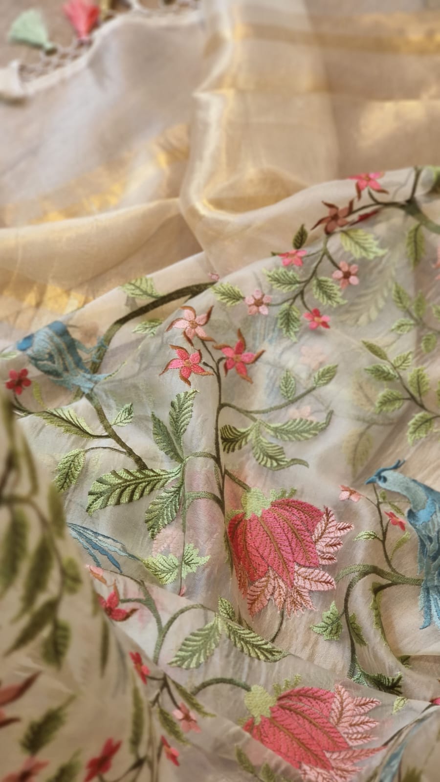 Kavita Banarsi organza silk saree - Saffronfashionindia