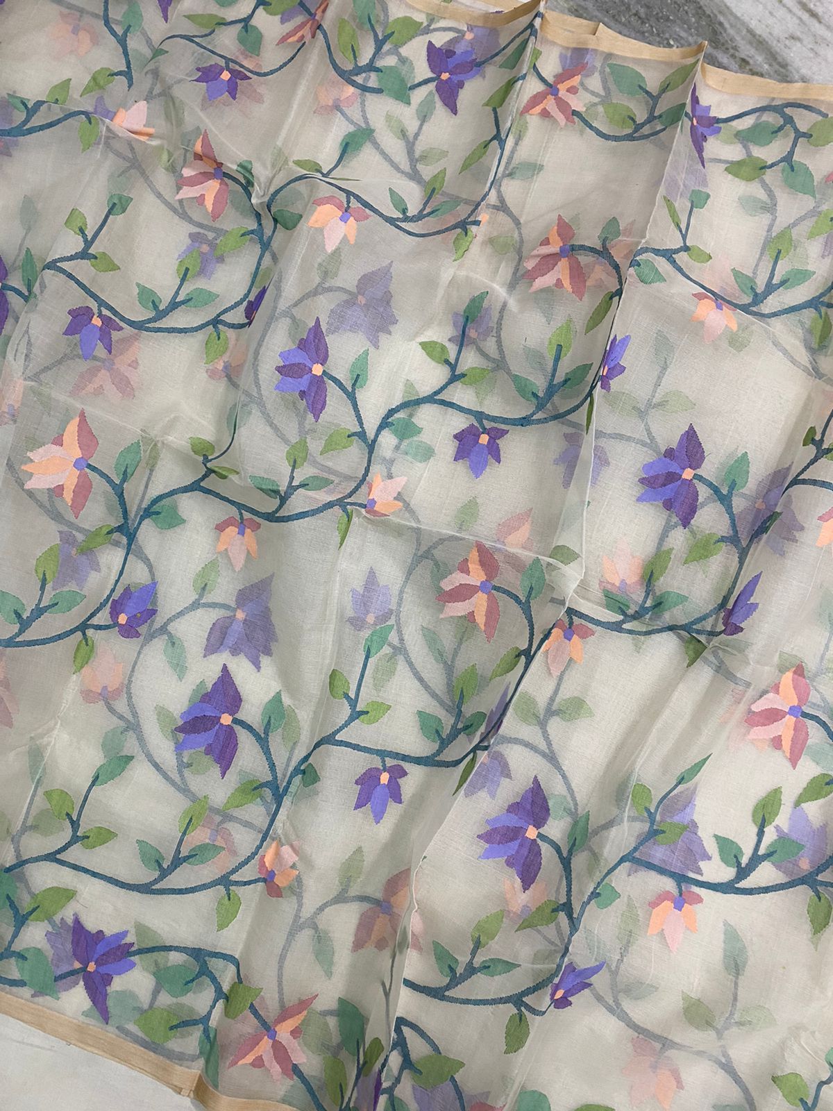 Paheli muslin tantuj saree - Saffronfashionindia