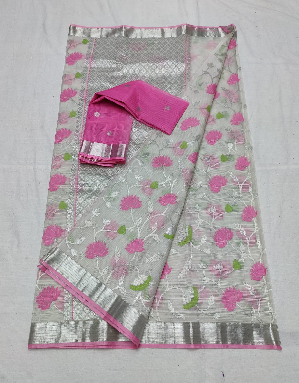 Zinati zari kota handloom saree - Saffronfashionindia