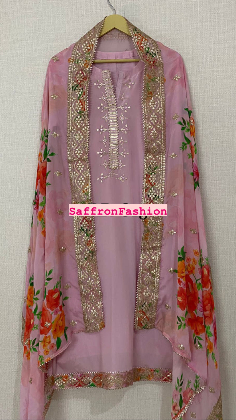 Pink salwar suit/Indian clothing - Saffronfashionindia
