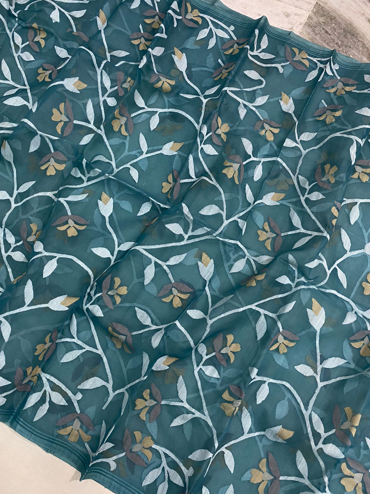 Vani Jamdani saree - Saffronfashionindia