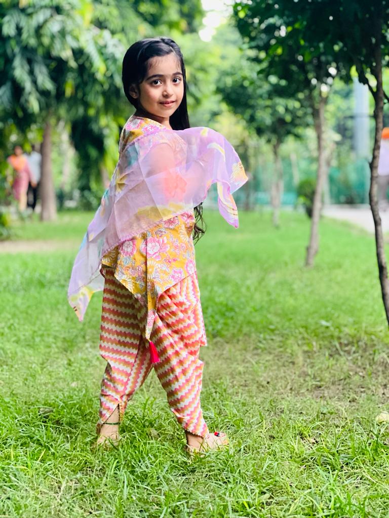 Cutie kids dress - Saffronfashionindia