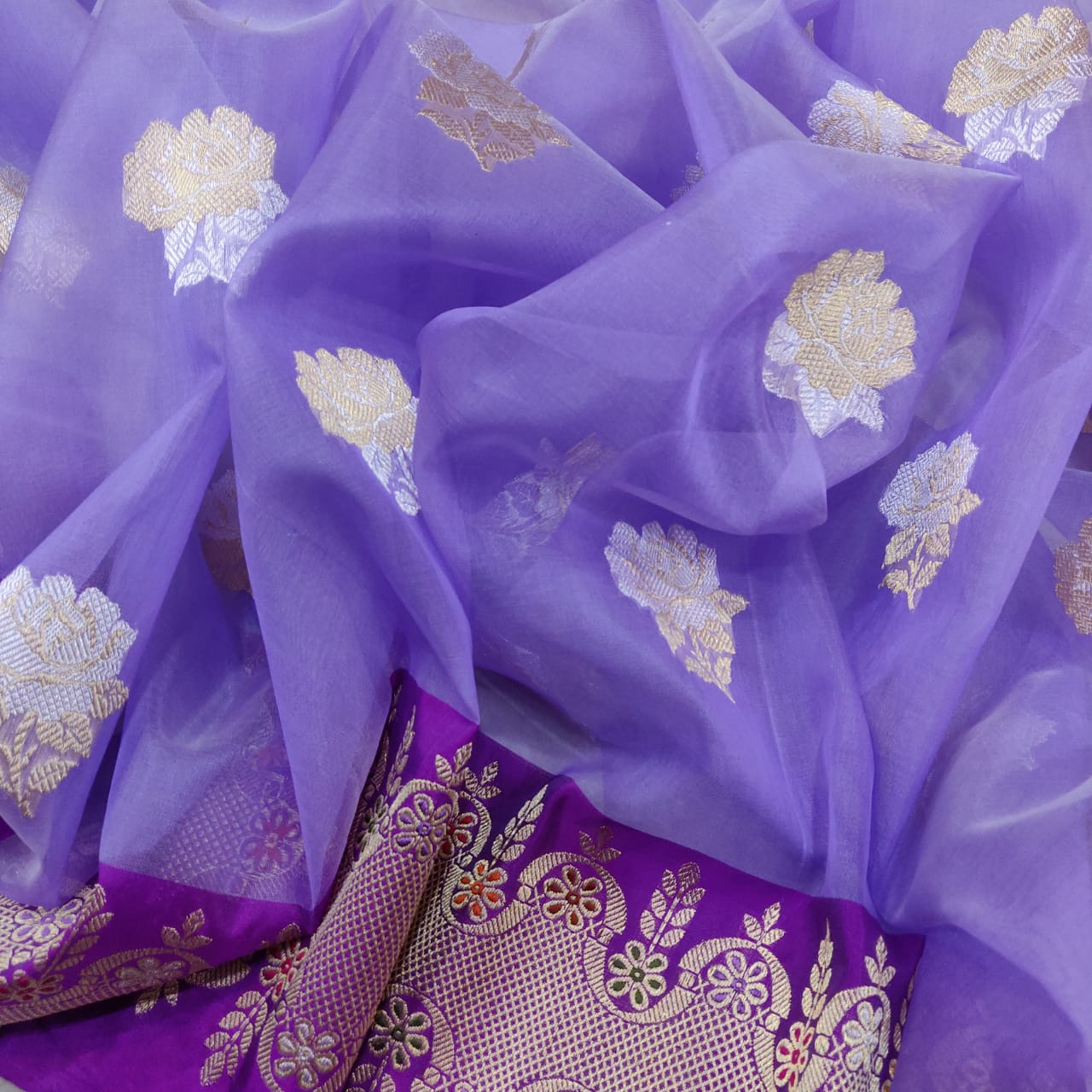 Kavisha kora silk saree - Saffronfashionindia