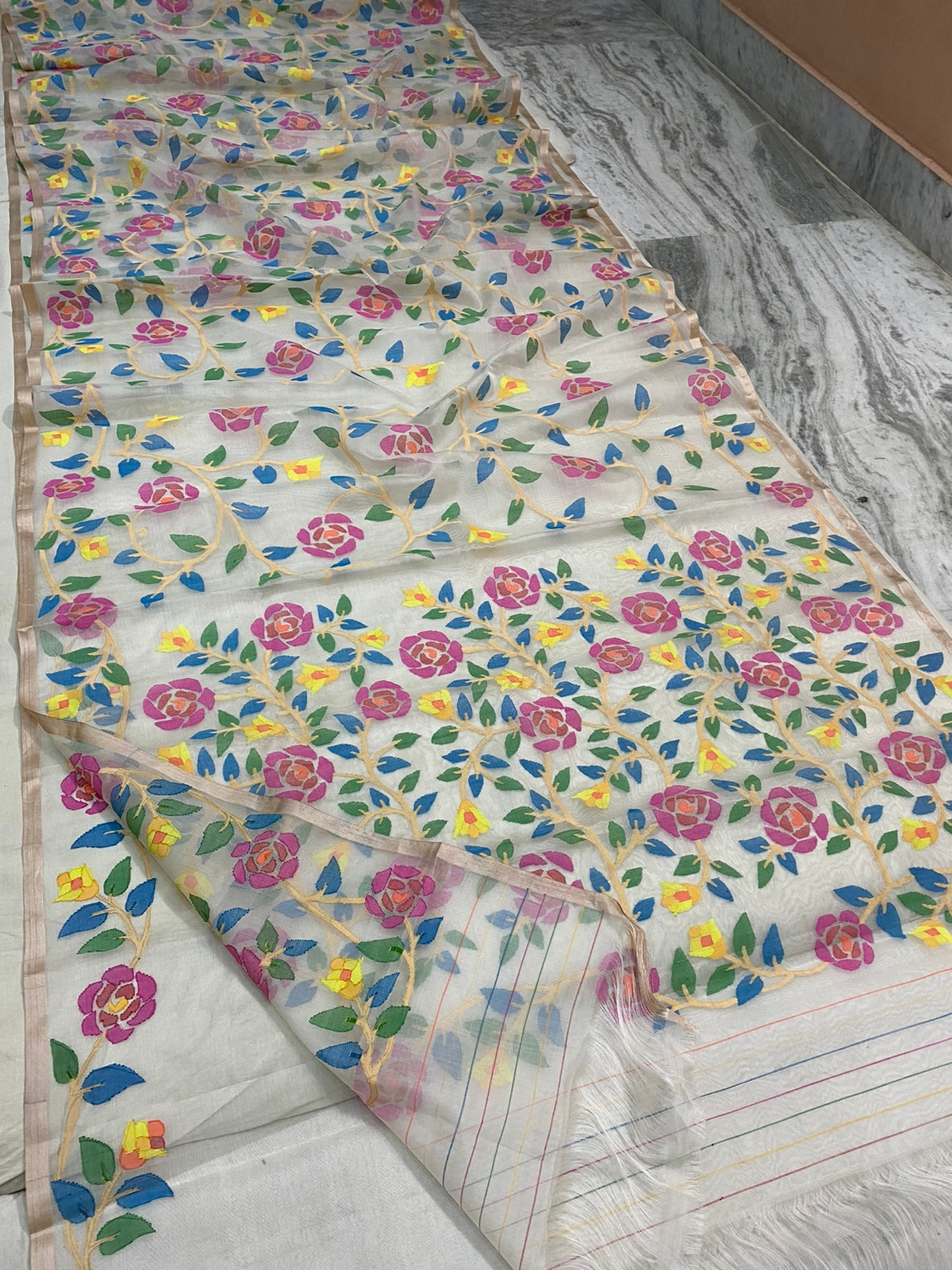 Jinava handwoven jamdani saree - Saffronfashionindia