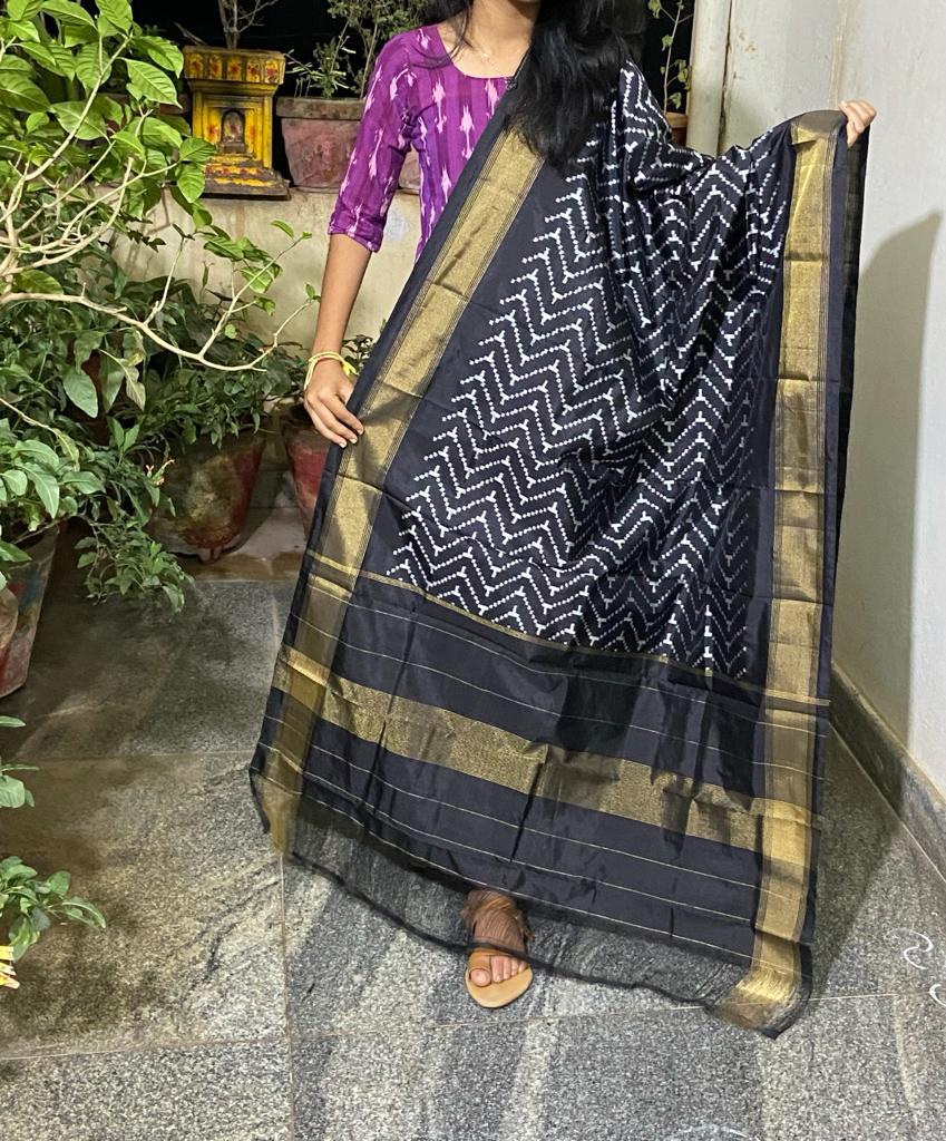 Ikkat Pattu dupatta - Saffronfashionindia