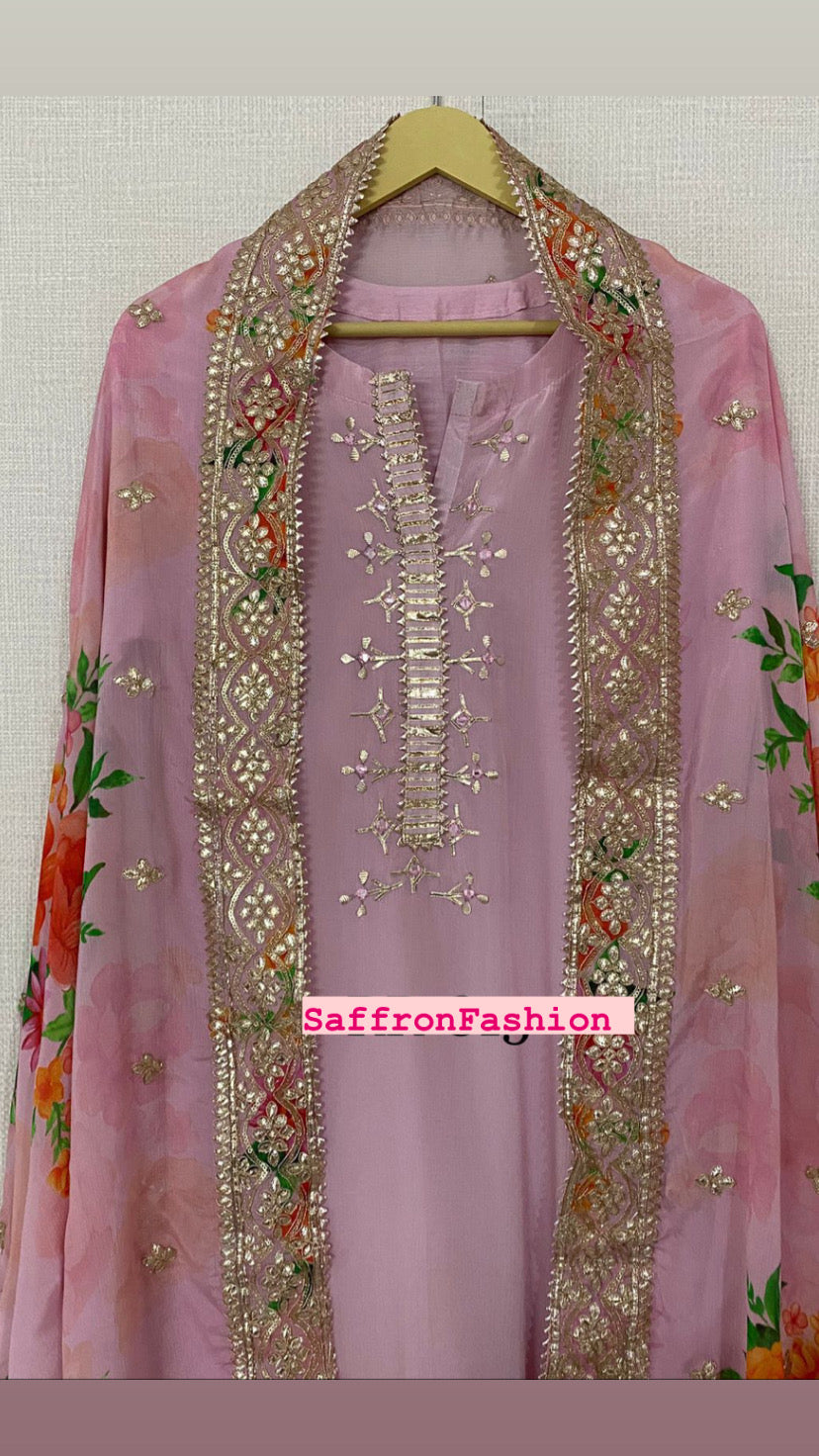 Pink salwar suit/Indian clothing - Saffronfashionindia