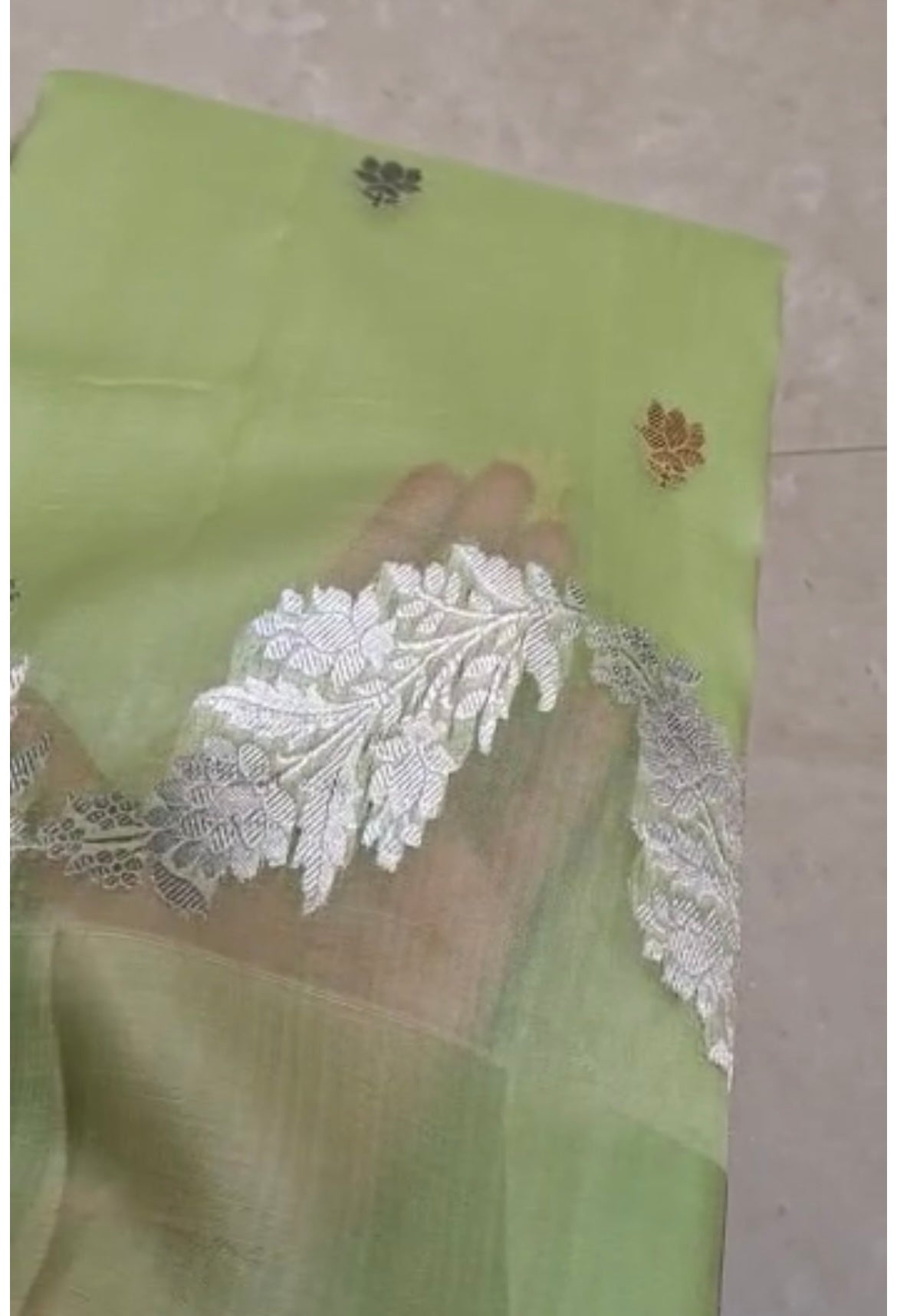 Subodhi handloom kora saree - Saffronfashionindia