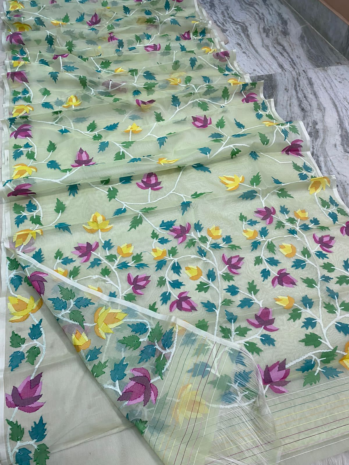 Minisha tantuj jamdani saree - Saffronfashionindia