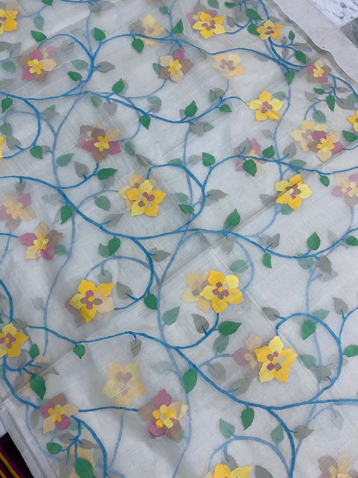Umraojani muslin jamdani saree - Saffronfashionindia